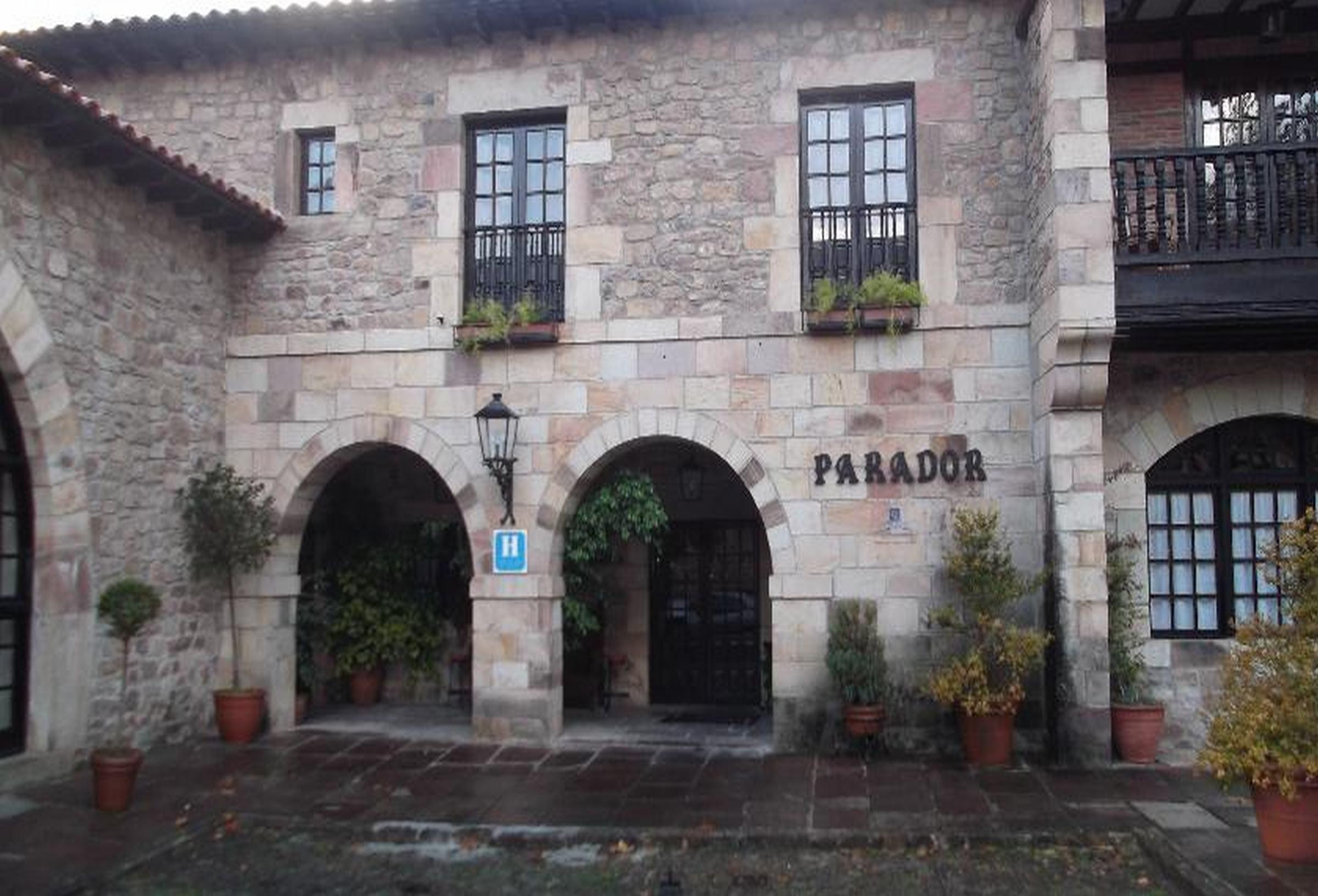 Parador De Santillana Del Mar Exterior foto